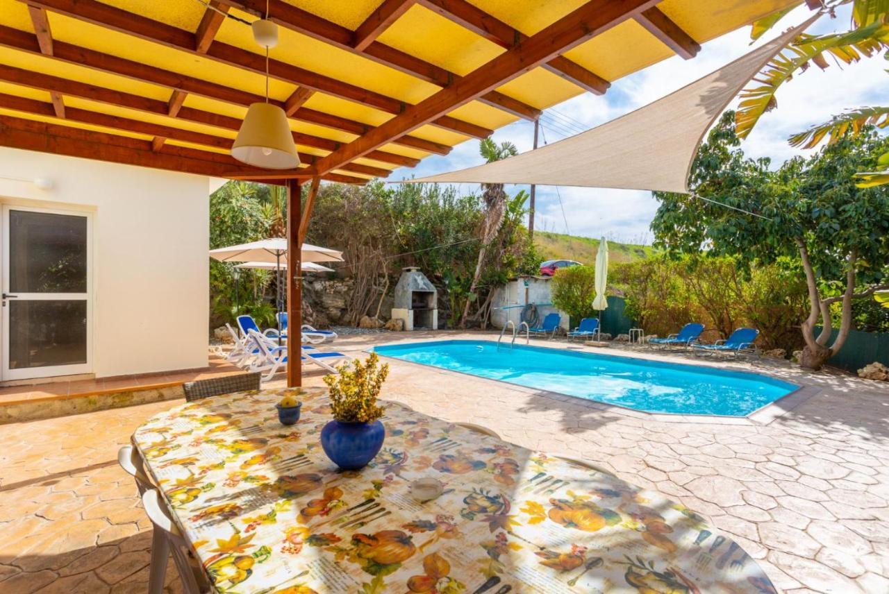 Villa Kleopatra Paphos Exteriör bild