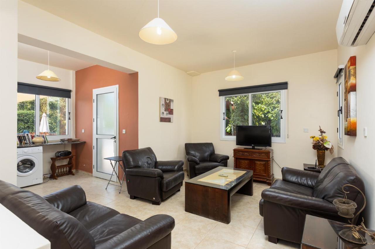 Villa Kleopatra Paphos Exteriör bild