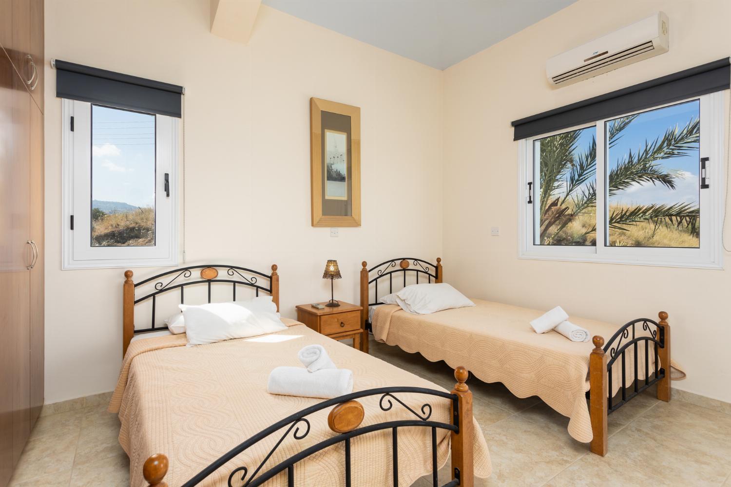 Villa Kleopatra Paphos Exteriör bild
